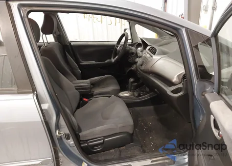 2011 Honda Fit z USA, uszkodzony, nr VIN JHMGE8H38BC005699